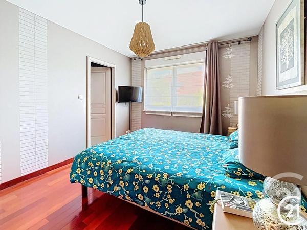 Maison à vendre  7 pièces - 190 m 2   DUNG  - 25