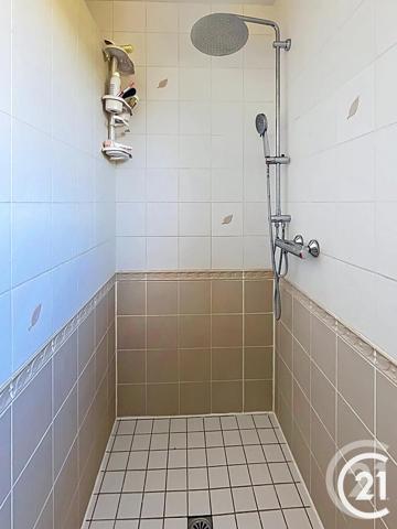 Maison à vendre  7 pièces - 190 m 2   DUNG  - 25