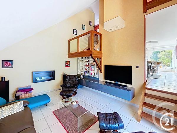Maison à vendre  7 pièces - 190 m 2   DUNG  - 25