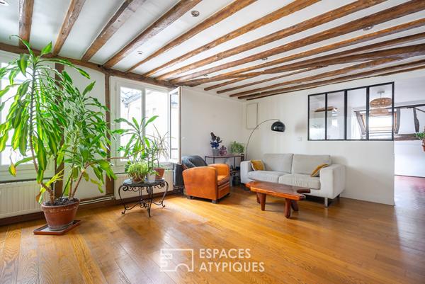 Dernier étage au calme et au charme typique du Marais