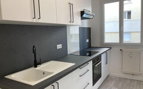 Appartement à louer    2 pièces •  Nice