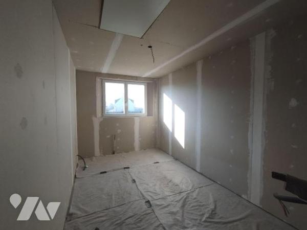 SITUÉ A 3 KM DU CENTRE DE BANNALEC : ensemble immobilier comprenant une maison à usage d'habita...