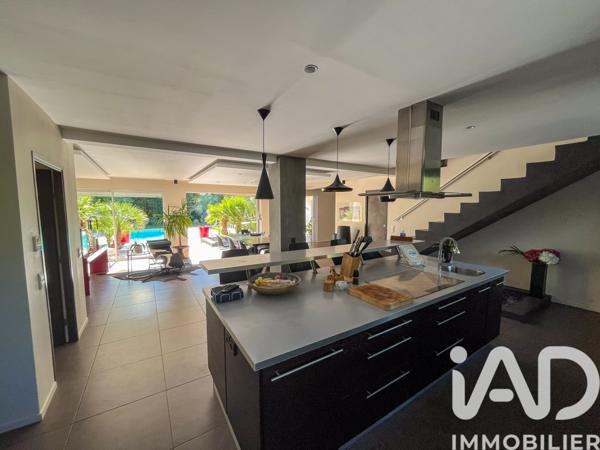 Maison à vendre 7 pièces 250 m² Grimaud
