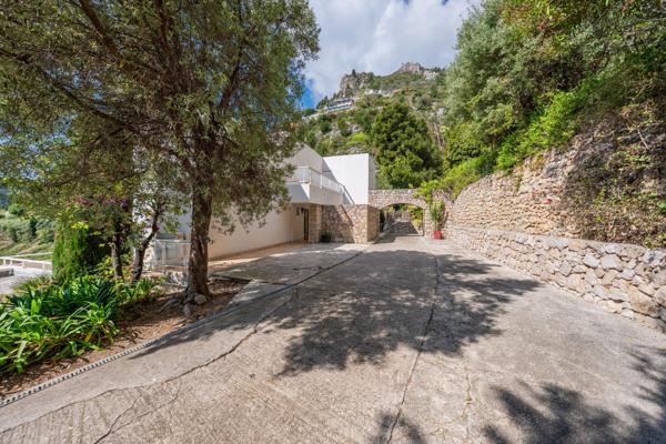 Vente Villa de luxe Èze 7 Pièces 228 m²