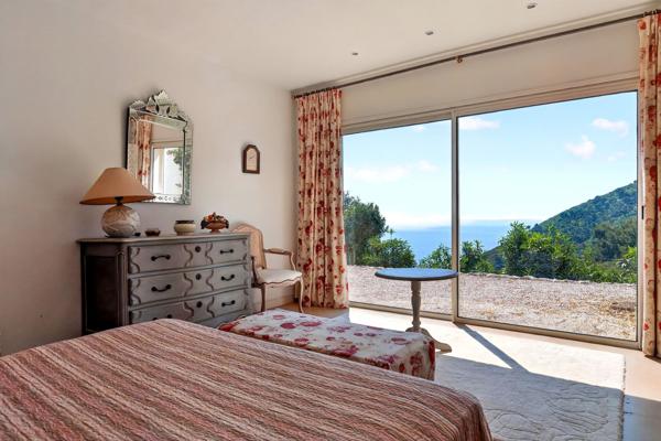 Vente Villa de luxe Èze 7 Pièces 228 m²