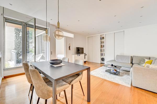 Appartement à louer 2 pièces PARIS 8EME ARRONDISSEMENT (75)