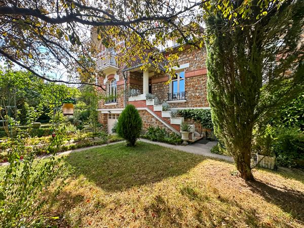 Maison Meulière sur grand terrain à Verrières-le-Buisson, SOUS SOL, SOPHIE BARAT