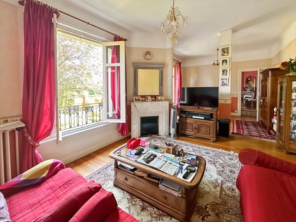 Maison Meulière sur grand terrain à Verrières-le-Buisson, SOUS SOL, SOPHIE BARAT