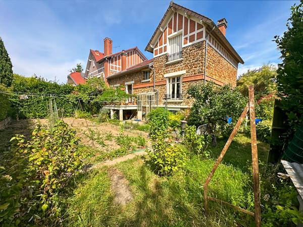 Maison Meulière sur grand terrain à Verrières-le-Buisson, SOUS SOL, SOPHIE BARAT