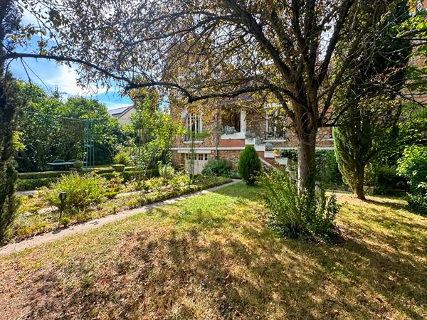 Maison Meulière sur grand terrain à Verrières-le-Buisson, SOUS SOL, SOPHIE BARAT