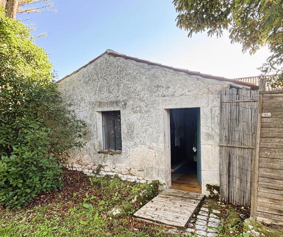 Chérac (17610) Rare propriété de charme aux portes de Cognac et de Saintes