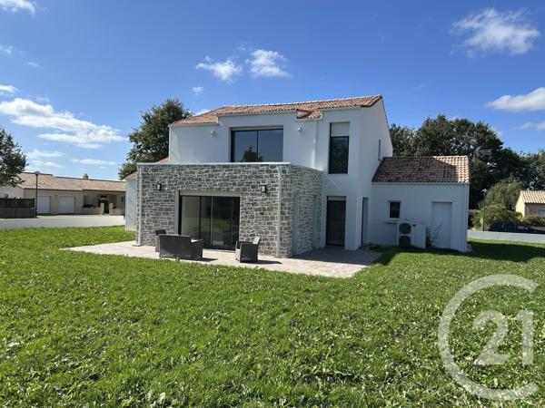 Maison à vendre  6 pièces - 194 m2 LES LUCS SUR BOULOGNE - 85