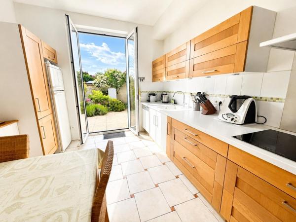 Vaste et belle maison de plus de 200 m² sur une parcelle de 1000 m²