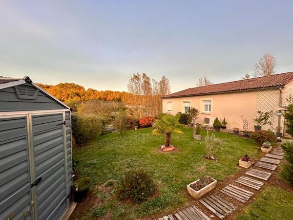 A vendre, maison de plain-pied récente à BIRAS 24310