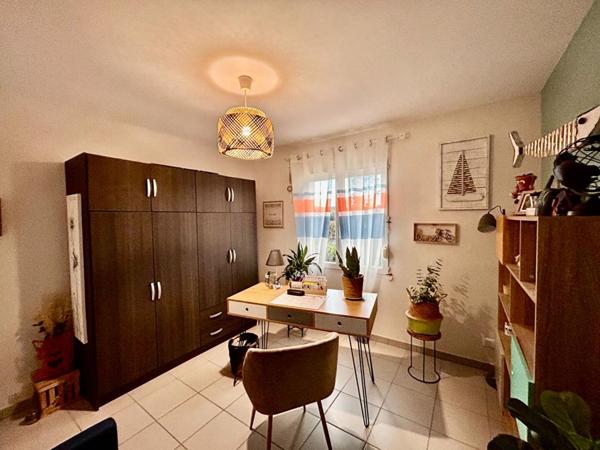 A vendre, maison de plain-pied récente à BIRAS 24310