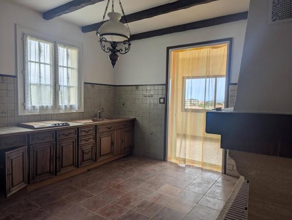 Villa avec trois appartements