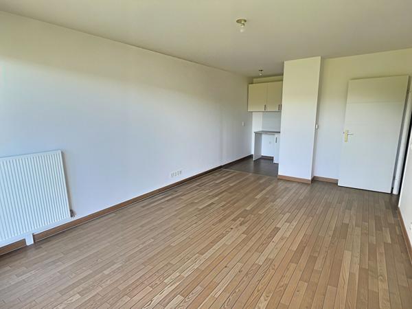 En exclusivité Appartement Thiais 3 pièces 58.65 m2 - Cour Sainte Marthe proche commerces et transports