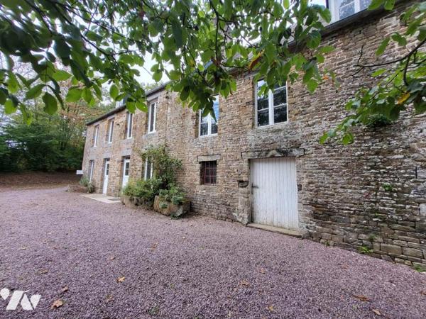 LA CHAPELLE ENGERBOLD : Maison de campagne en pierre