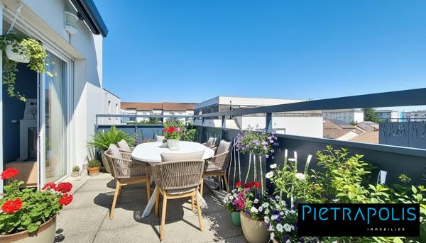 CLIMATISABLE - Dernière étage - T3 60 m² avec terrasse - Box et/ou parking possible(s)