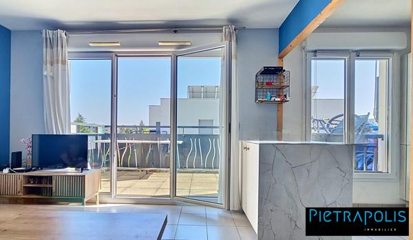 CLIMATISABLE - Dernière étage - T3 60 m² avec terrasse - Box et/ou parking possible(s)