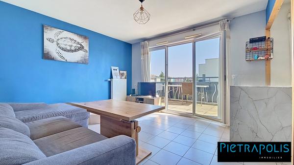 CLIMATISABLE - Dernière étage - T3 60 m² avec terrasse - Box et/ou parking possible(s)