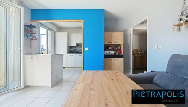 CLIMATISABLE - Dernière étage - T3 60 m² avec terrasse - Box et/ou parking possible(s)