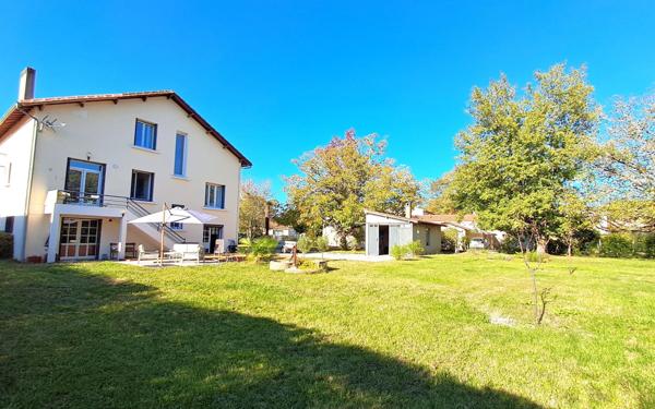 Maison à vendre    6 pièces •  Bergerac