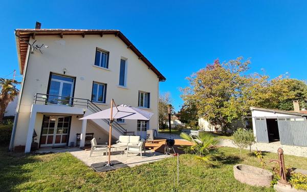 Maison à vendre    6 pièces •  Bergerac