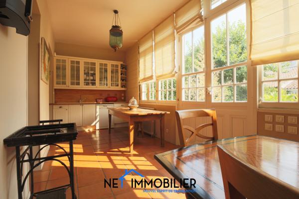 Maison 8 pièces - 261 m²