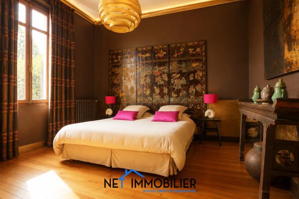 Maison 8 pièces - 261 m²