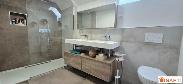 Maison en pierre rénovée avec gout - Aucun travaux à prévoir