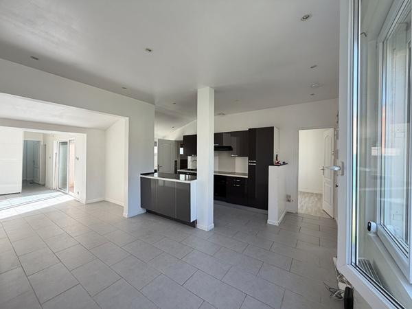 A Vendre Maison 3 chambres à Trilport - Plain Pied - Terrain Clos