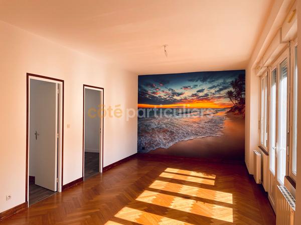 Vente
                Immeuble570 m² - 28 Pièces -
                    ISIGNY SUR MER (14230)