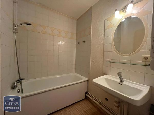 Appartement à louer 1 pièce 45.39m²