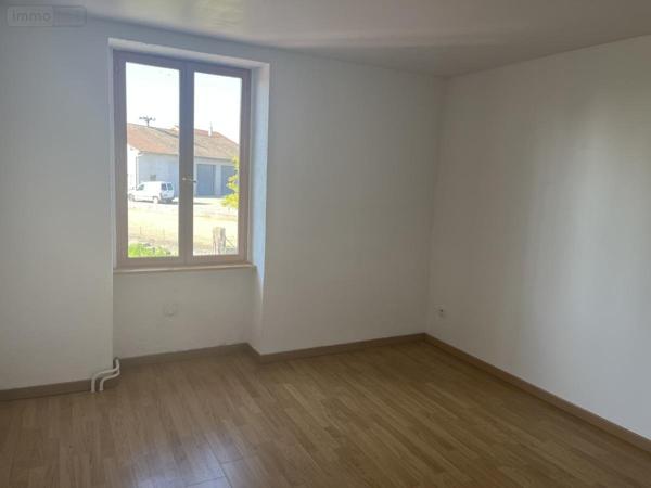 Appartement à vendre à Saint-Paul-de-Varax dans l'Ain (01240), ref : 01067-908
