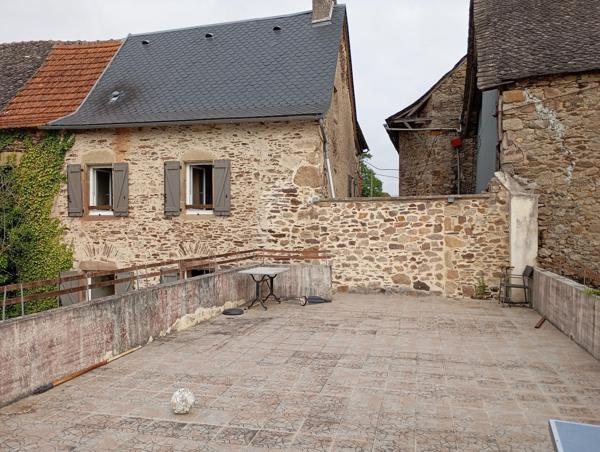 Maison avec belle terrasse