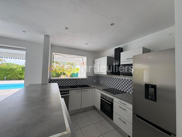 Vente
                Maison107 m² - 4 Pièces -
                    Saint-françois (97118)