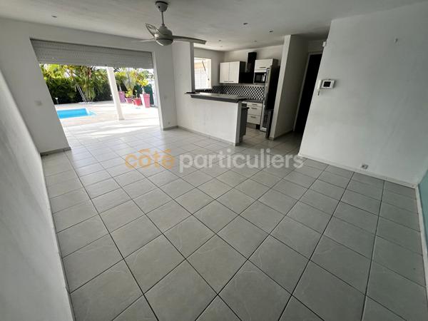 Vente
                Maison107 m² - 4 Pièces -
                    Saint-françois (97118)