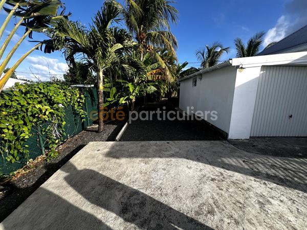 Vente
                Maison107 m² - 4 Pièces -
                    Saint-françois (97118)
