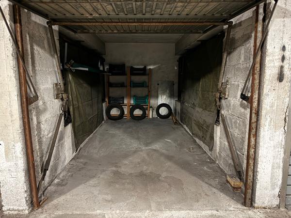 Secteur République/Joliette 13002 box en sous sol à la vente