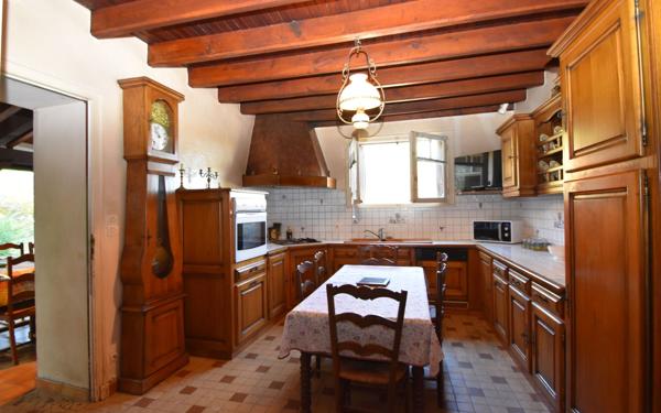 Maison à vendre    6 pièces •  Hagetmau