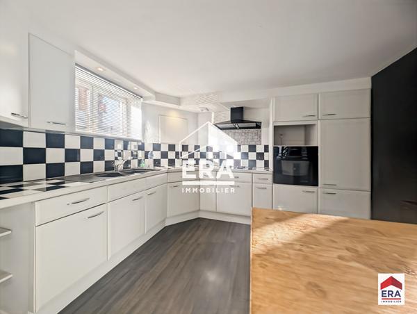 Maison 3 chambres avec terrasse et garage fermé - 95 m² - Halluin Centre