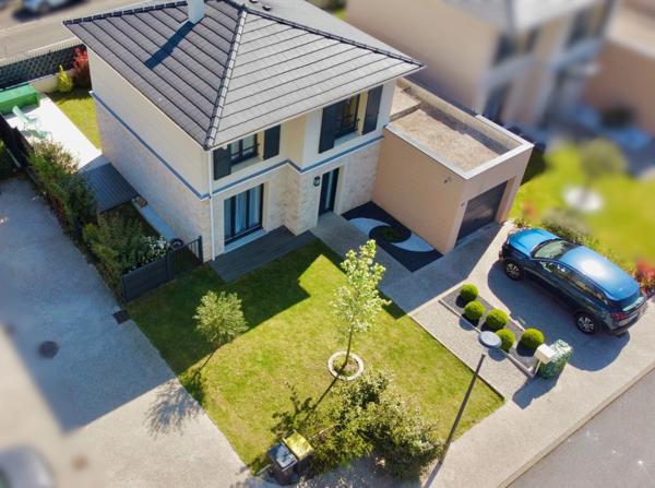 Maison à vendre 5 pièces ELANCOURT (78)