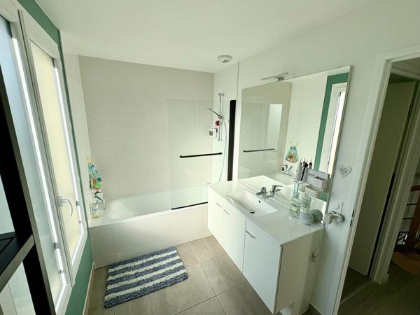 Maison à vendre 5 pièces ELANCOURT (78)