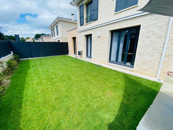 Maison à vendre 5 pièces ELANCOURT (78)