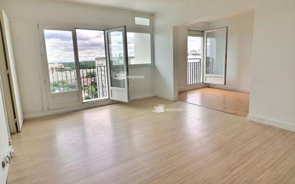 Appartement à vendre    4 pièces • 76 m2 Le Mée-sur-Seine