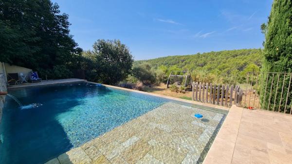 Villa Lorgues 5 pièce(s) 246 m2