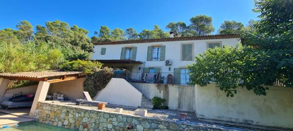 Villa Lorgues 5 pièce(s) 246 m2