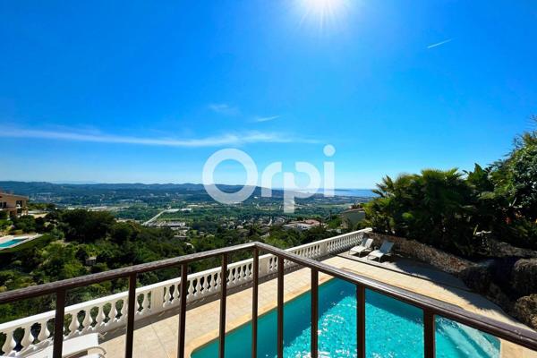 Maison à vendre    8 pièces •  Mandelieu-la-Napoule