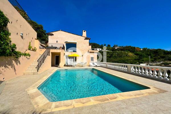 Maison à vendre    8 pièces •  Mandelieu-la-Napoule